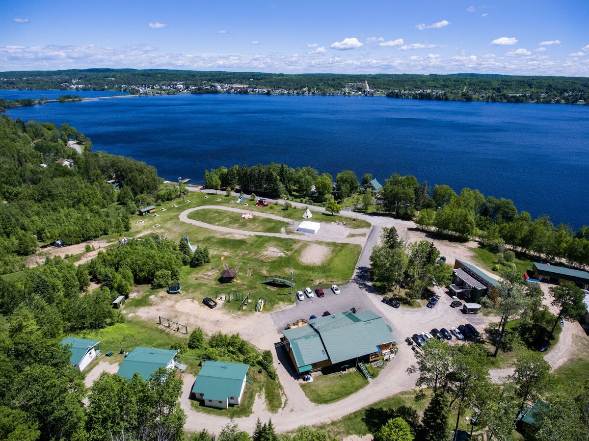 Auberge Éva - Resto Pub St-Patric